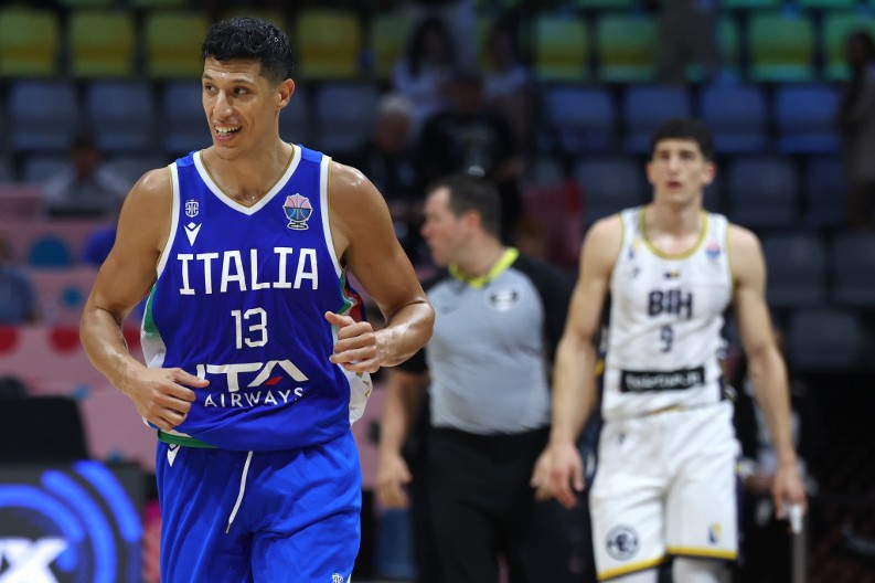 Italija se mučila, pa zgromila Bosnu, Fontekio kao Jokić, Poljska je najveći hit Evrobasketa