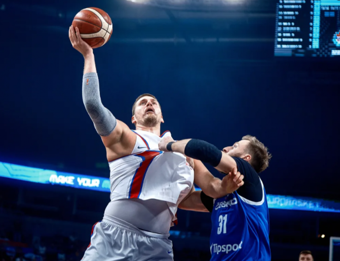 MAGIČNA SRBIJA NA 4/4  "Orlovi" zgazili Češku, Jokić se malo igrao, malo odmarao, brine još jedna povreda