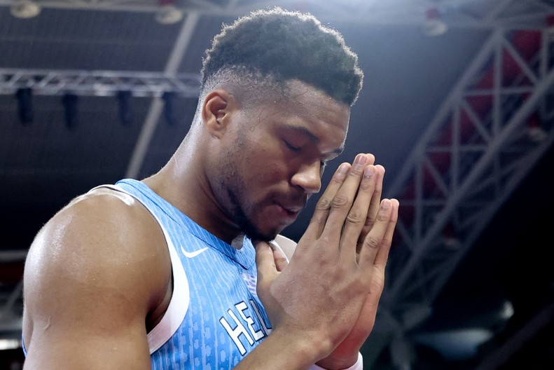 GRČKA NA NOGAMA Spanulis otkrio da li je za Janisa završen Evrobasket