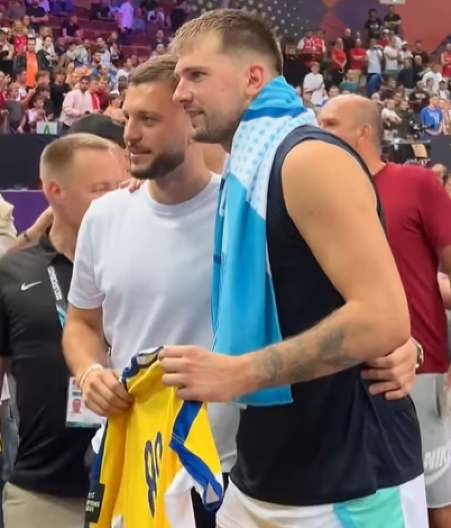 LUKA SE ODUŠEVIO KAD GA JE VIDEO Slovenac je veća zvezda na Evrobasketu od Dončića