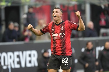 SVIM SILAMA KRENULI PO NJEGA Reprezentativac Srbije glavna meta Lacija