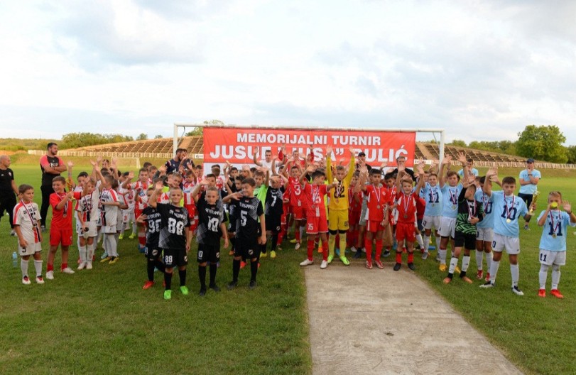 Memorijalni turnir „Jusa Bulić“ u znaku humanosti: Mladi fudbaleri igraju za Milin život