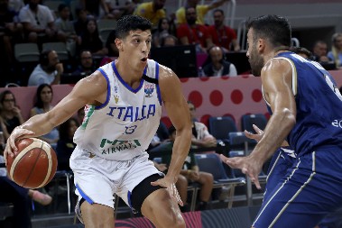 UBEDLJIV TRIJUMF "AZURA" Italija razbila Kipar i navija za Španiju protiv Grčke