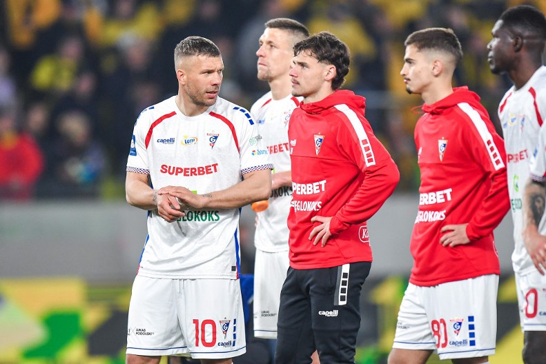 "BRĐANI" JOŠ NISU ZAVRŠILI Čukarički doveo bivšeg igrača Bajera iz Leverkuzena