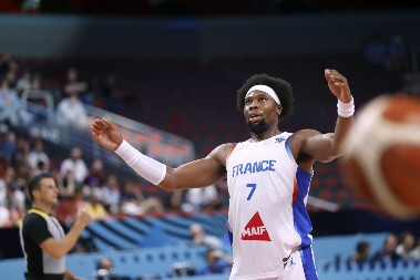 NEPOPRAVLJIV JE "Grobari" ga ne podnose, a sada je napravio haos posle eliminacije sa Evrobasketa (VIDEO)