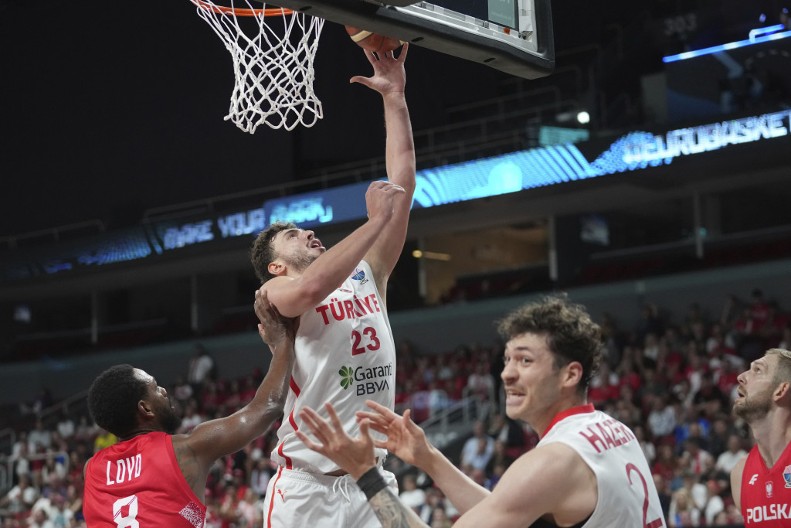 ŠENGUNOVA NOSTALGIJA ZA "ORLOVIMA": Srbija je sjajan tim, igrala bi finale