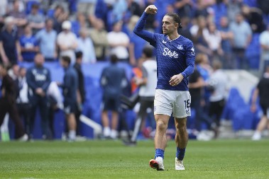 KAKAV PREPOROD Griliš promenio klub, pa dobio veliko priznanje