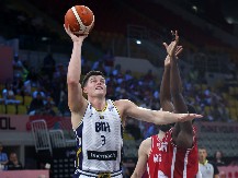 LEPOTICA O KOJOJ PRIČAJU SVI NA EVROBASKETU Zadivila sve izgledom, a reč je o Srpkinji: Ide na košarkaške mečeve samo zbog njega