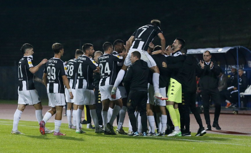 PARTIZAN POLOŽIO ISPIT PRED DERBI Stara priča se opet ponavlja - napad može da postigne koliko hoće, odbrana da primi koliko neće