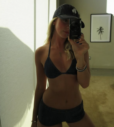 UKRAJINAC SE NE SMIRUJE Čelsijev promašaj od 100 miliona čeka presudu za doping i udvara se glumici od koje zastaje daha (FOTO)