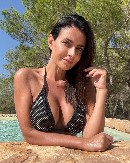 IMA NEKA TAJNA VEZA Direktoru Intera dobro ide na svim poljima, Moniku badava krije...