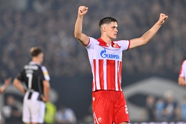 EMOTIVNI LEKOVIĆ Štoper Zvezde pobedu u derbiju posvetio jednom čoveku