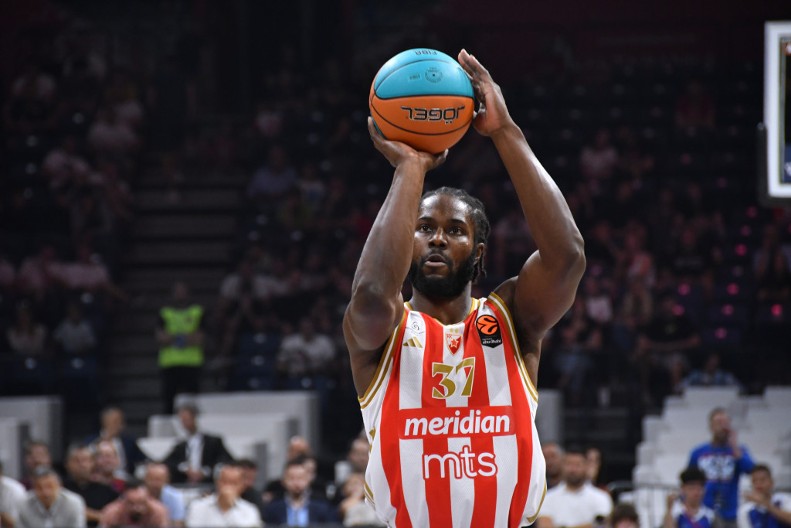 ZVEZDA POLOŽILA POPRAVNI Crveno-beli posle drame bolji od Dubaija