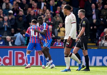 SPEKTAKL U PREMIJER LIGI Kristal Palas šokirao Liverpul i naneo mu prvi poraz, Brajton iznenadio Čelsi, petarda Sitija