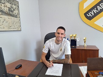 DOGOVOR PAO ZA MINUT Čukarički se pohvalio važnim potpisom