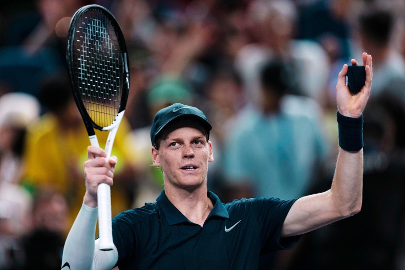 FAVORITI UBEDLJIVI U ŠANGAJU Siner siguran na startu, Medvedev konačno zablistao