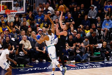 JOKIĆ I GOBER U KLINČU Francuz simulirao, pa se zaleteo da udari Srbina (VIDEO)