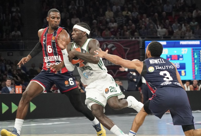 UZBUDLJIVO VEČE U EVROLIGI Nan u poslednjoj sekundi doneo pobedu Panatinaikosu, Monako slavio u Milanu, Pariz i Real rutinski