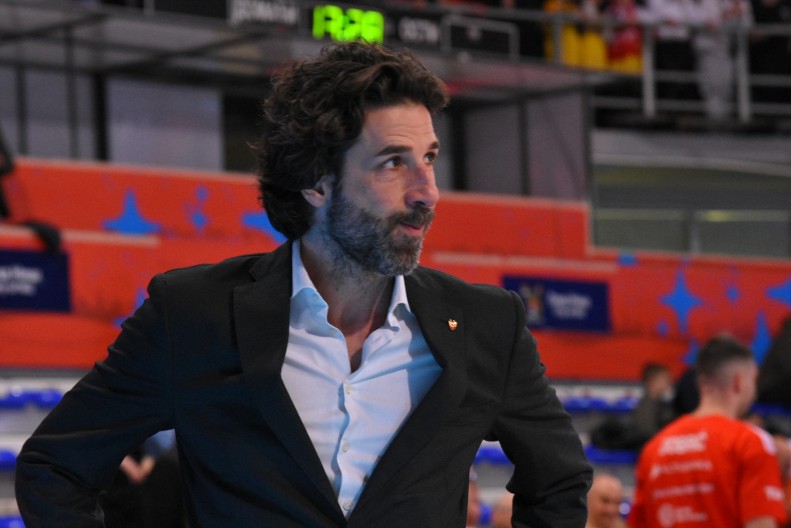 VAŽNA VEST ZA NAVIJAČE ZVEZDE Poznata sudbina Tomislava Tomovića