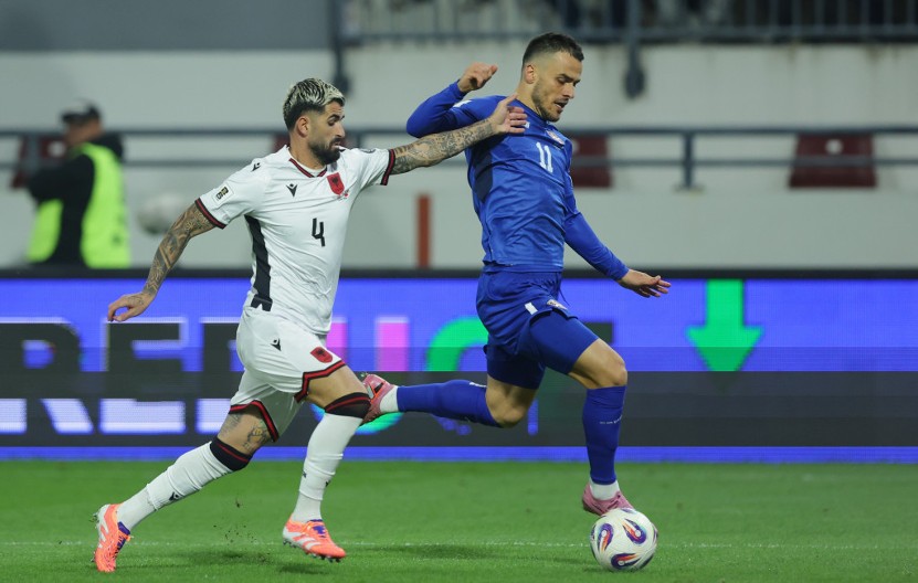 GRMI U LESKOVCU Neka ceo svet čuje - Kosovo je Srbija (VIDEO)