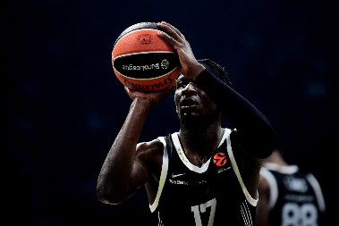 "ŽELIM DA NAPRAVIMO NEŠTO VELIKO" Isak Bonga za sport.Alo o novoj sezoni, očekivanjima u Partizanu, zlatu sa Nemačkom...