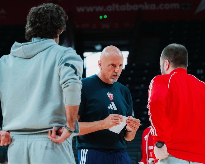 "BILO BI LAKŠE DA ZAPLAČEM, EMOCIJE DA BUDU PO STRANI" Saša Obradović se oglasio prvi put nakon povratka: Verujem u sebe, biće potrebno vremena