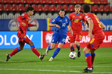 HLADAN TUŠ Ovako su Orlovi primili gol sa pola terena od Andore, a onda je usledilo brzo izjednačenje (VIDEO)