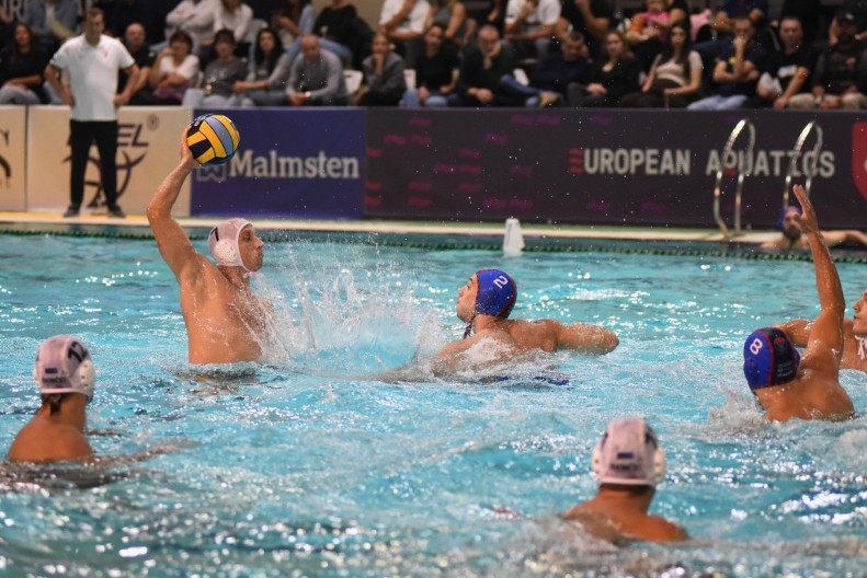 RADNIČKI POBEDOM STARTOVAO U LIGI ŠAMPIONA Vašaš počeo silovito, ali Šumadinci pobedili sa 17:16