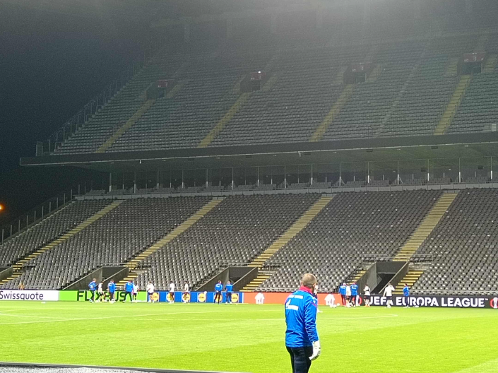 CRVENO-BELI U KAMENOLOMU Trening fudbalera Zvezde pred meč sa Bragom na najuzbudljivijem stadionu u Evropi