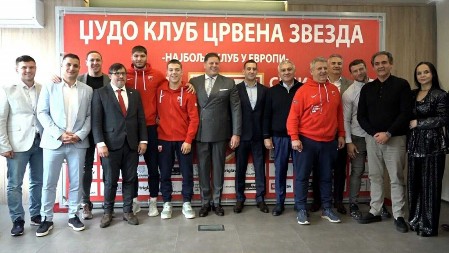 U Zvezdinom Pres centru svečano proslavljene svetske medalje Mihajla Simina i Lazara Ždrala