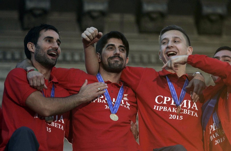 PONOVO MEĐU SVOJIMA Ko od "zlatnih orlića" će dočekati Veljka Paunović u reprezentaciji i ko bi mogao da se vrati?