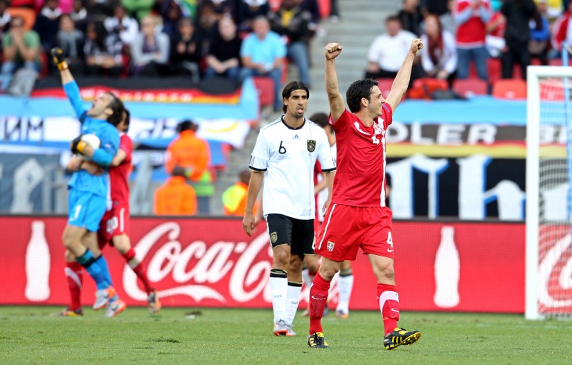 VAŽIO JE ZA PLEJBOJA, OKO NJEGA RATOVALI ZVEZDA I PARTIZAN Bio je najveći šmeker među fudbalerima, a sada ga nikada ne biste prepoznali