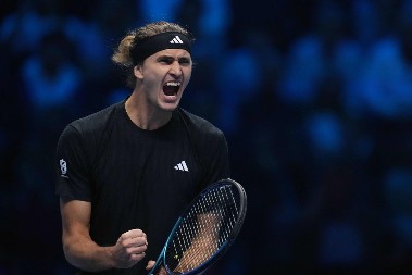 ZVEREV PREGRMEO ŠELTONA Nemac slavio na startu ATP finala