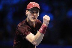 SINER DOMINIRA U TORINU Italijan rutinski savladao Zvereva i prošao u polufinale