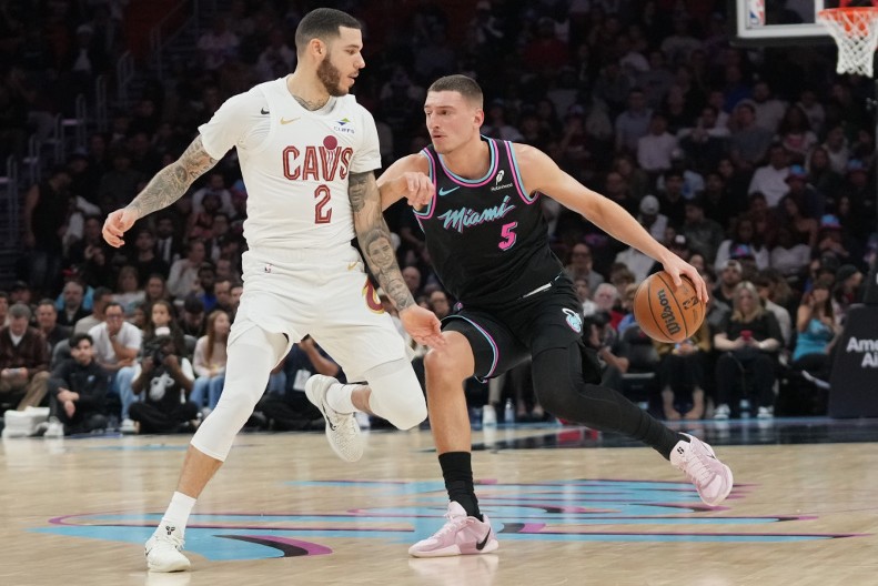 SLABO VEČE SRPSKIH REPREZENTATIVACA Jović i Vukčević zajedno ubacili pet poena