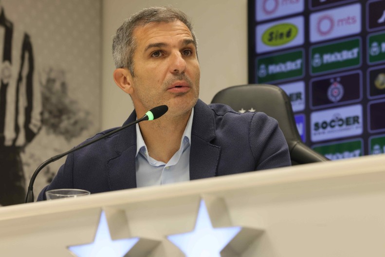 "IGRAČIMA SAM OVO REKAO..." Stojaković pred meč u kom će debitovati na klupi Partizana