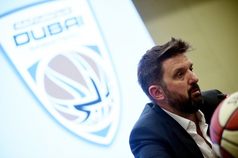 DUBAI ODGOVORIO NA BURU: Avramoviću i Petruševu nismo dali dozvolu da igraju za Srbiju