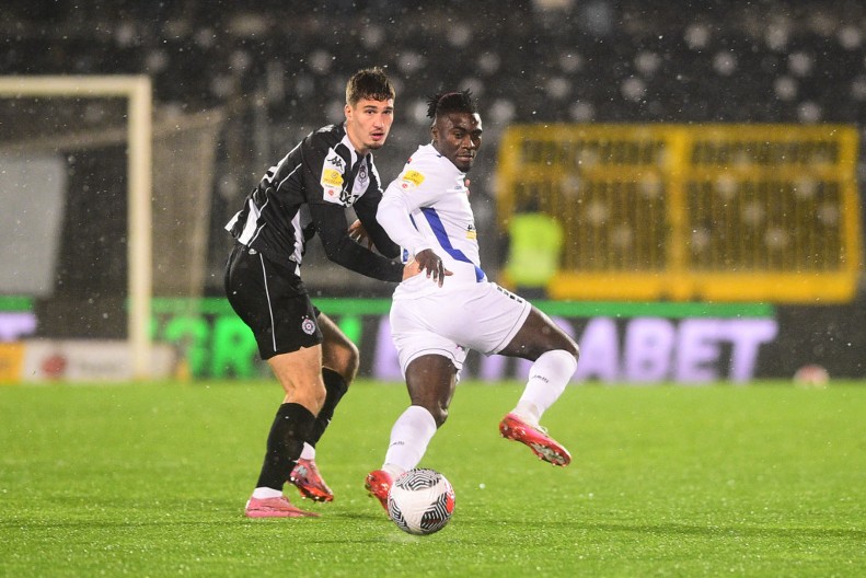 DEBAKL PARTIZANA NA PREMIJERI NOVOG TRENERA Železničar posle preokreta deklasirao crno-bele