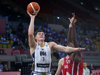 PASKVAL NACILJAO PRVO POJAČANJE Barselona dovodi reprezentativca BiH?