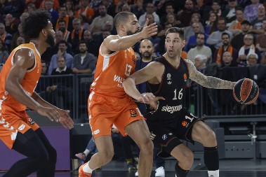 JOVIĆ I BAJERN NEMOĆNI U ŠPANIJI Ubedljiva pobeda Valensije