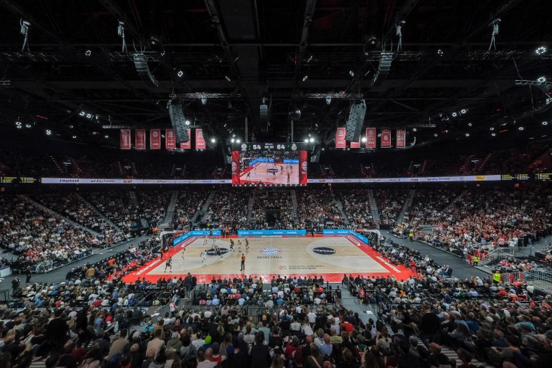 SPREMAJU SE NOVE PROMENE Direktor Evrolige najavio potpuno novi sistem: Povećava se broj ekipa i dele se u dve divizije