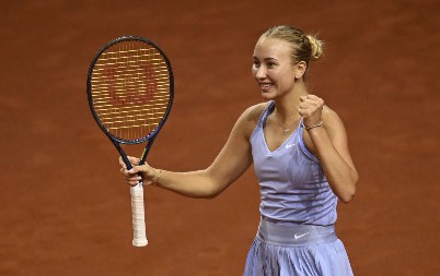 TENISKI SVET U ŠOKU Izdala Rusiju kako bi branila boje Austrije