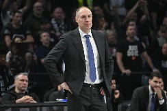 SREĆAN SAM ZBOG OVIH MOMAKA Prve reči Ocokoljića posle pobede Partizana