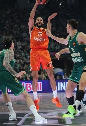 OVO JE POTEZ GODINE Tompson stavio na potez Ernangomeza, zakucavanje godine u Evroligi (VIDEO)