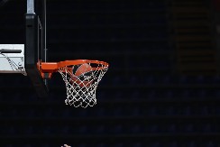 UŽASNE SCENE U TURSKOJ Huligani napravili neviđeni haos i kamenovali autobus košarkaša Galatasaraja (VIDEO)