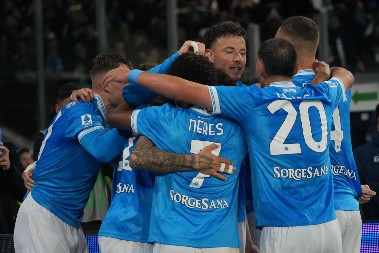 VEZUV PROGUTAO JUVE Napoli slavio u derbiju Serije A