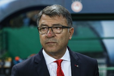 BOMBA U NIŠU Bivši trener Olimpijakosa preuzima Radnički?