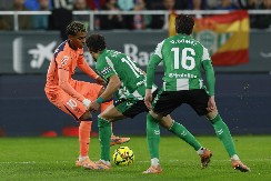 BIZARNIJE OD OVOGA TEŠKO DA MOŽE Jedan od najboljih igrača Betisa zamalo propustio let za Zagreb zbog budilnika