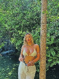 EKSPLOZIJA U PLAVOM Bujna Turkinja uzdrmala košarkaški svet, zapalio se i NBA superstar: Ubaci mi 69 poena!