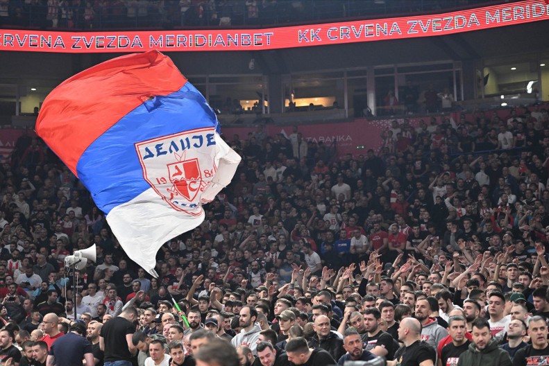 HITNO OGLAŠAVANJE "DELIJA" PRED DERBI Navijači Zvezde imali važnu poruku pred meč sa Partizanom